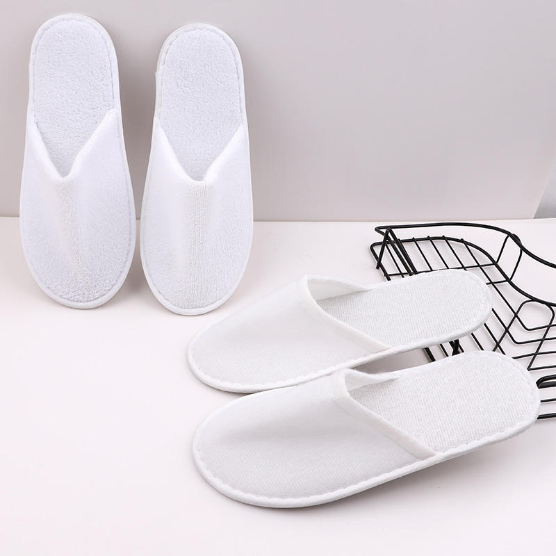 Disposable Non-Slip Spa Slippers White
